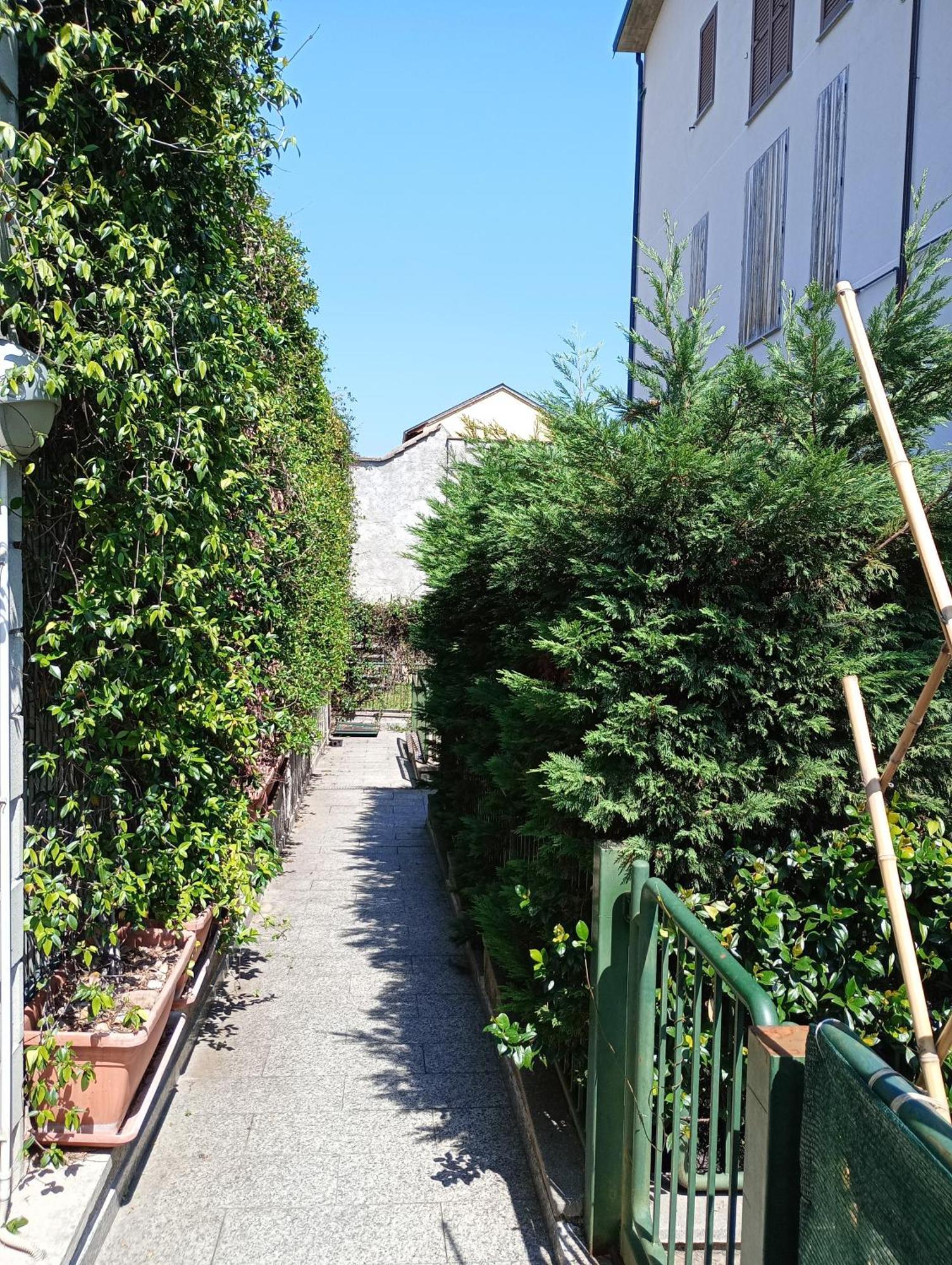 Casa Albertina Grazioso Appartamento Vicino Alla Stazione Monza Exterior foto